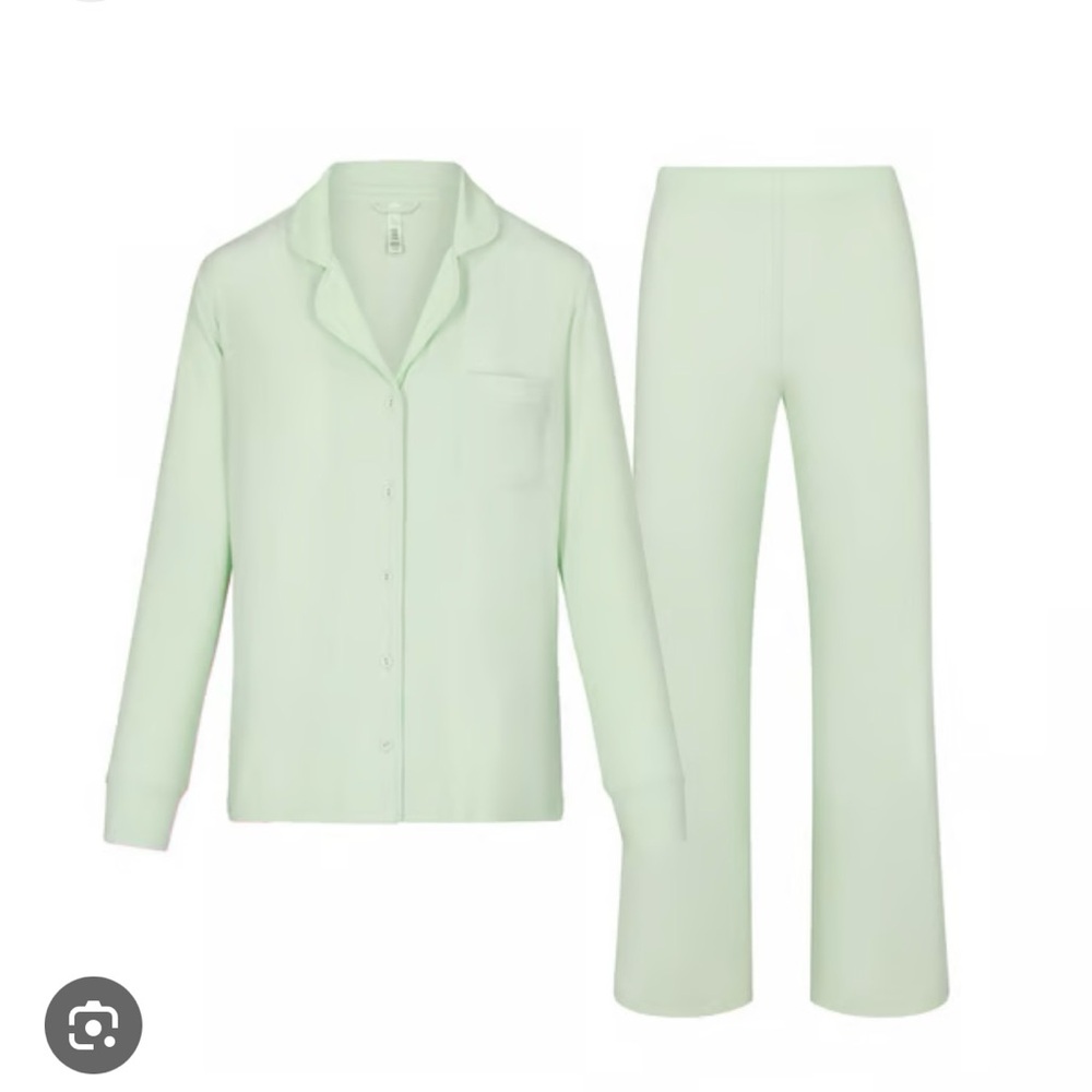 Skims soft lounge sleep set honey dew